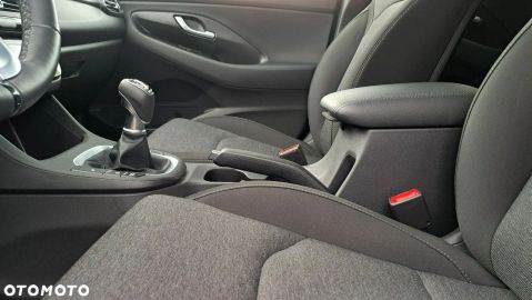 Car image 31