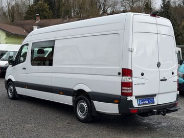Car image 33