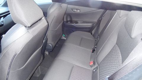 Car image 10