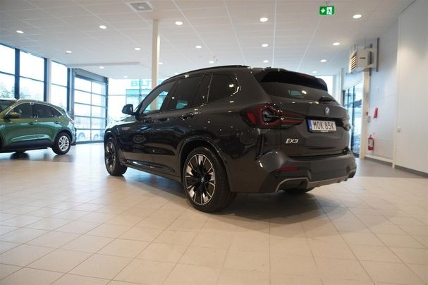 BMW iX3 210 kW image number 1