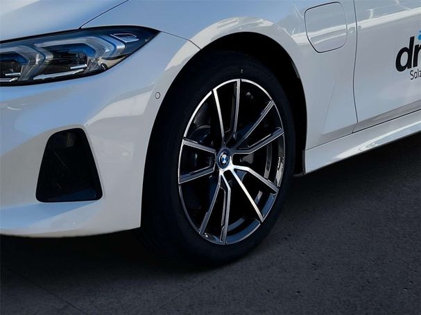 BMW 320 Touring xDrive 120 kW image number 5