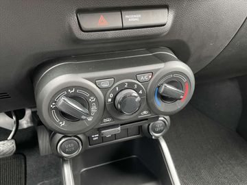 Car image 28