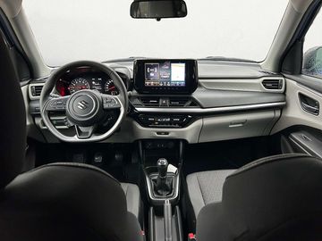 Car image 15