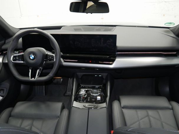 BMW 520d Touring xDrive 145 kW image number 4