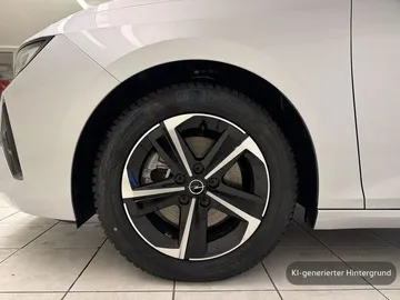Car image 19