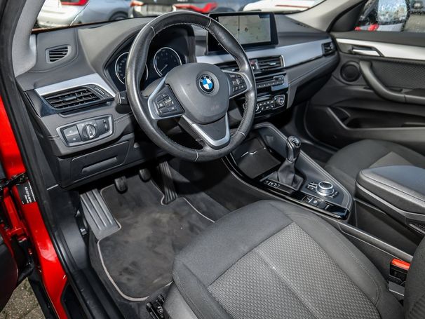 BMW X2 sDrive18i Advantage 103 kW image number 6