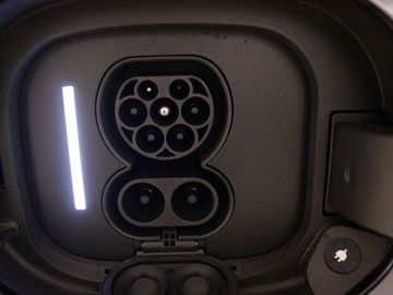 Car image 31