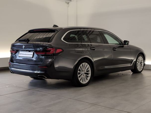 BMW 540d Touring Luxury Line xDrive 250 kW image number 6