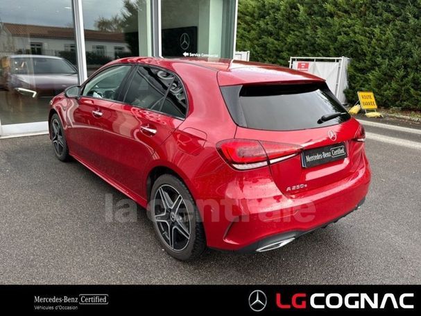 Mercedes-Benz A 250 e 160 kW image number 4