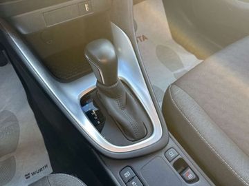 Car image 15