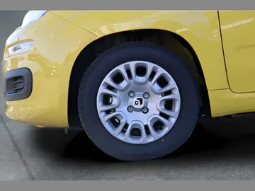Car image 23