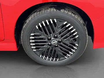 Car image 30