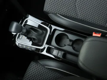 Car image 42