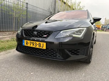 Car image 27