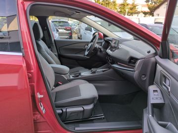 Car image 15