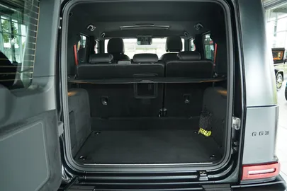 Car image 49