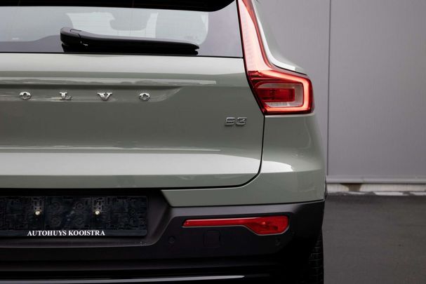 Volvo XC40 B3 Ultra Dark 120 kW image number 21