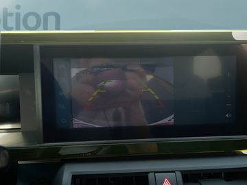 Car image 28