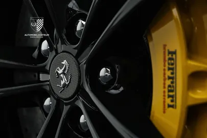 Car image 37