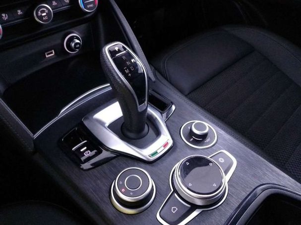 Alfa Romeo Stelvio 2.2 Q4 154 kW image number 24