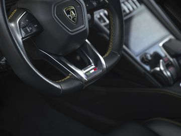 Car image 36