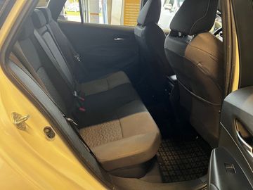 Car image 11