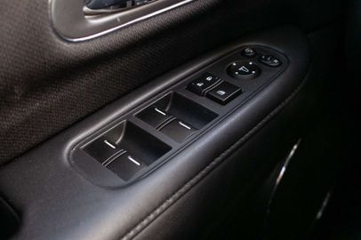 Car image 41