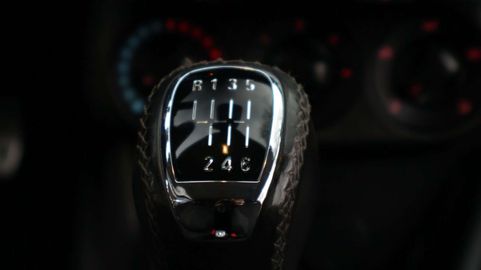 Car image 30