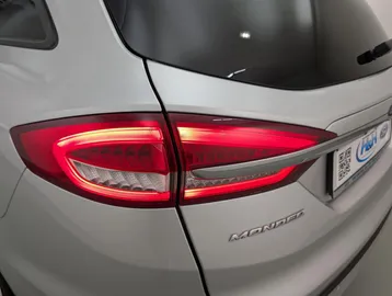 Car image 31