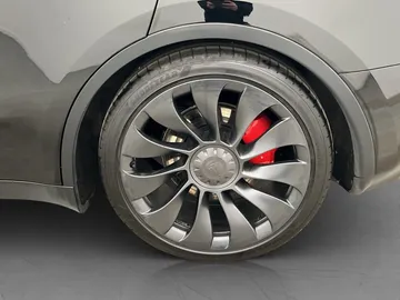 Car image 37