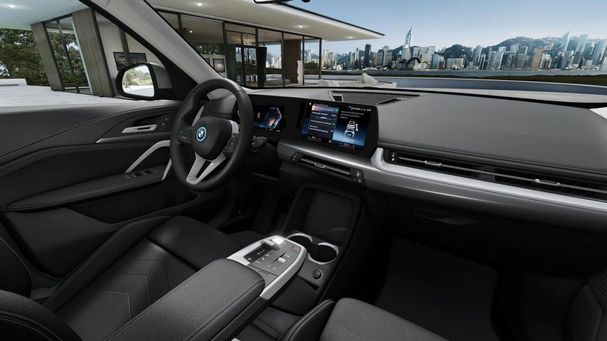 BMW iX1 xDrive30 xLine 200 kW image number 13