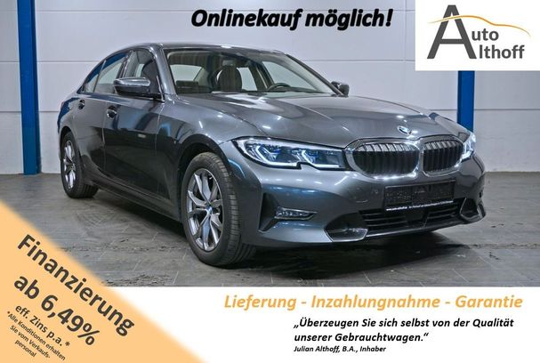 BMW 320i Sport Line 135 kW image number 2