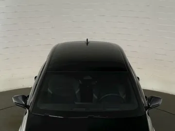 Car image 35