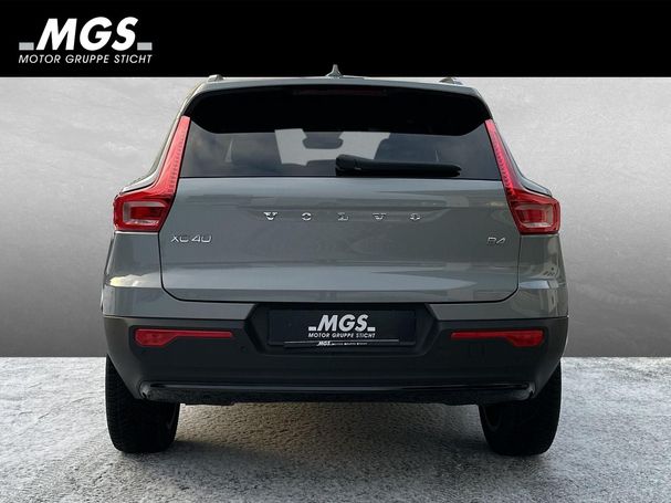 Volvo XC40 Plus Dark 145 kW image number 8