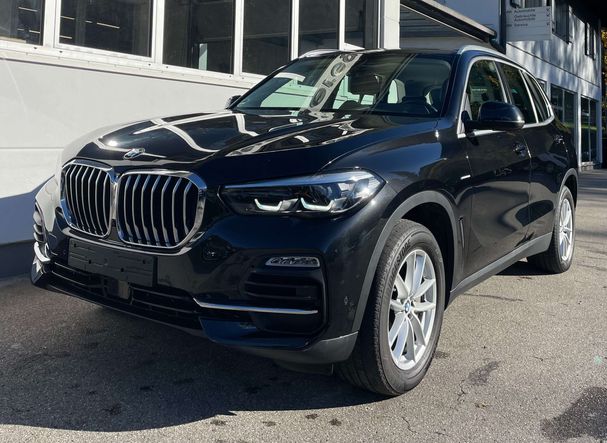 BMW X5 xDrive30d 195 kW image number 1