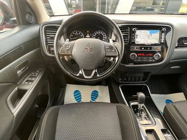 Mitsubishi Outlander 2.0 2WD 110 kW image number 12