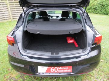 Car image 15