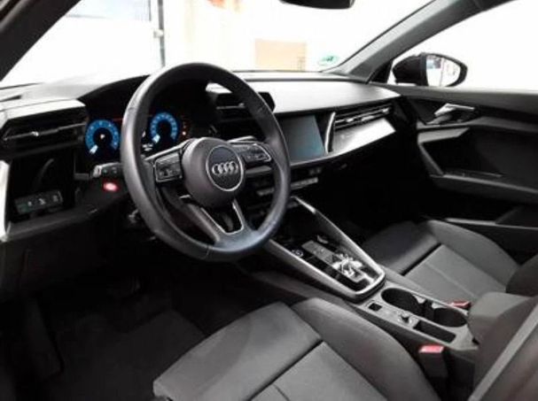 Audi A3 30 TDI S-line Sportback 85 kW image number 4