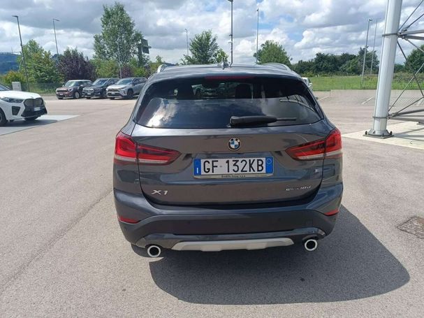 BMW X1 sDrive18d xLine 110 kW image number 6