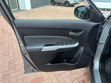 Car image 30