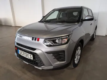 Car image 2