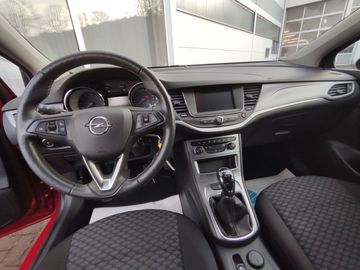 Car image 11