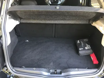 Car image 29