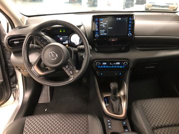 Car image 15