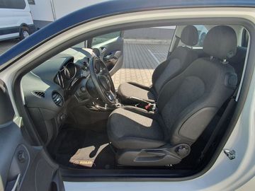 Car image 11