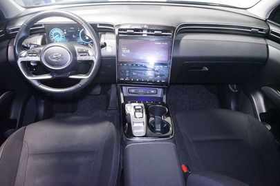 Car image 12