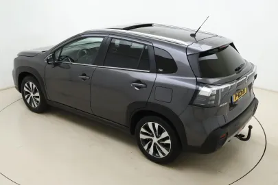 Car image 5