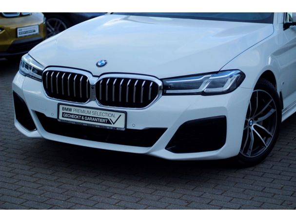 BMW 520d Touring 140 kW image number 3