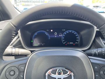 Car image 11