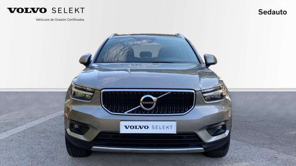 Volvo XC40 T3 Momentum Pro 120 kW image number 2